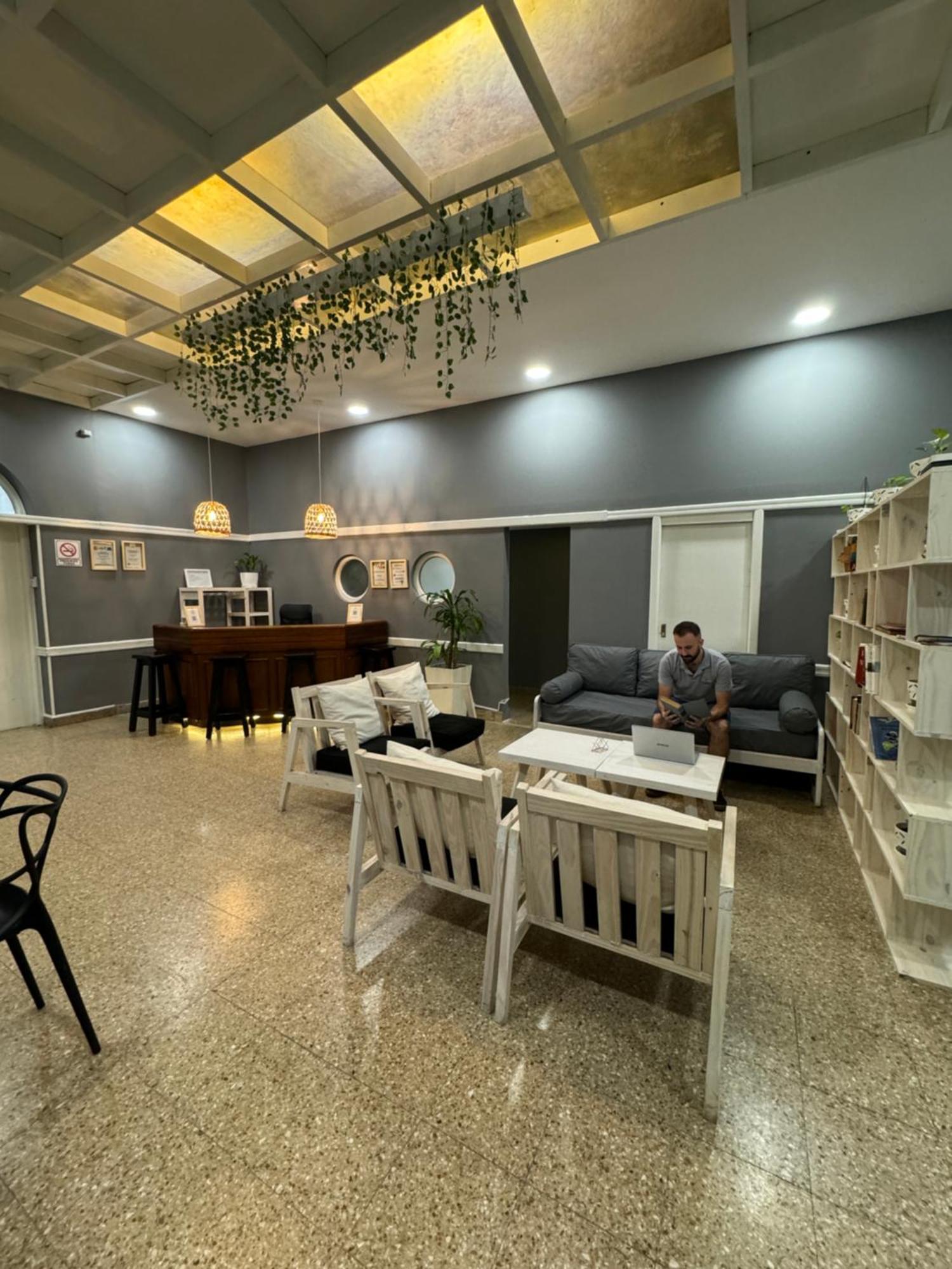 Lead Hostel Буенос Айрес Екстериор снимка